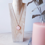 Collier médaille 20mm rose nacre